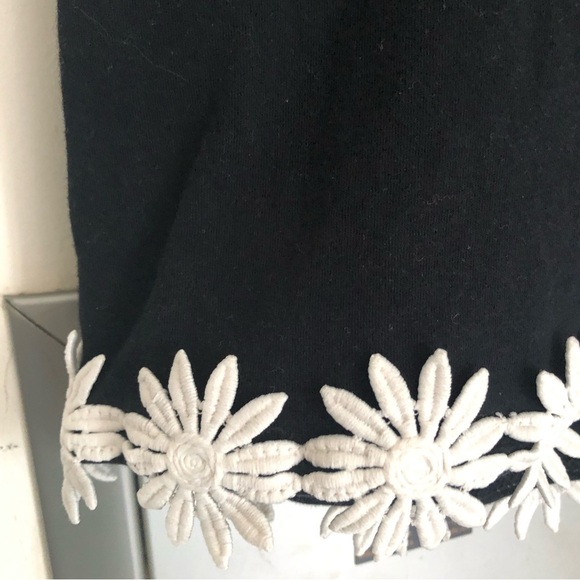 Topshop flower embroidered Black t-shirt - Picture 3 of 7
